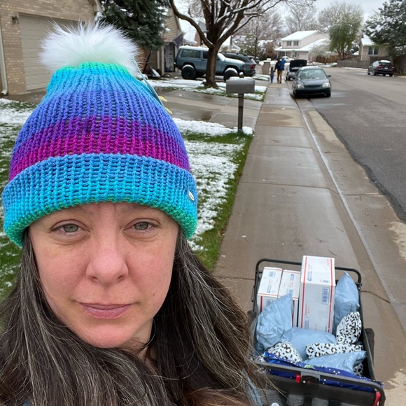 New Join me for fun shopping 🛍️ Livestream notification! 📣 - Picture 2 of 16